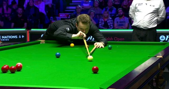 动着篮球运 动着篮球运