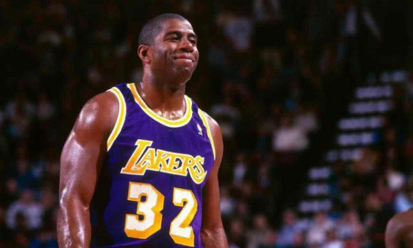 一签约显然 一签约显然