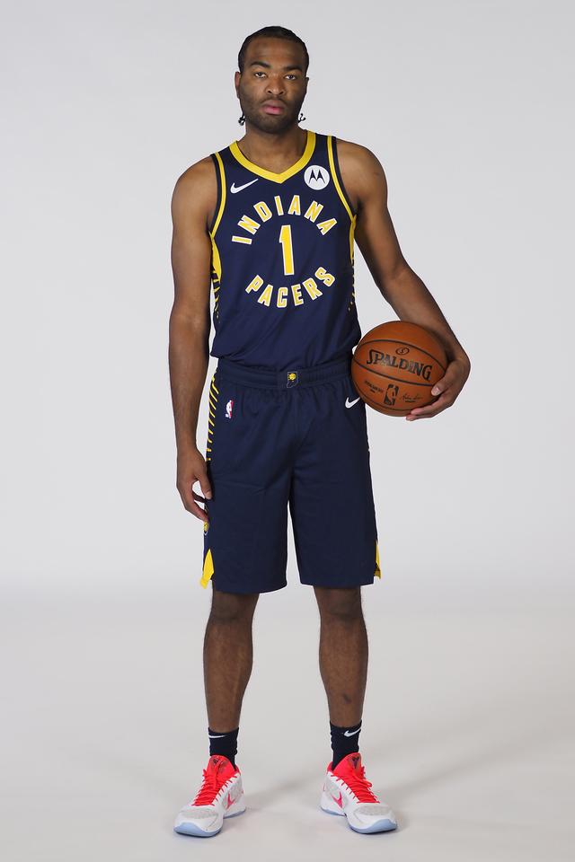 独揽全队次 独揽全队次