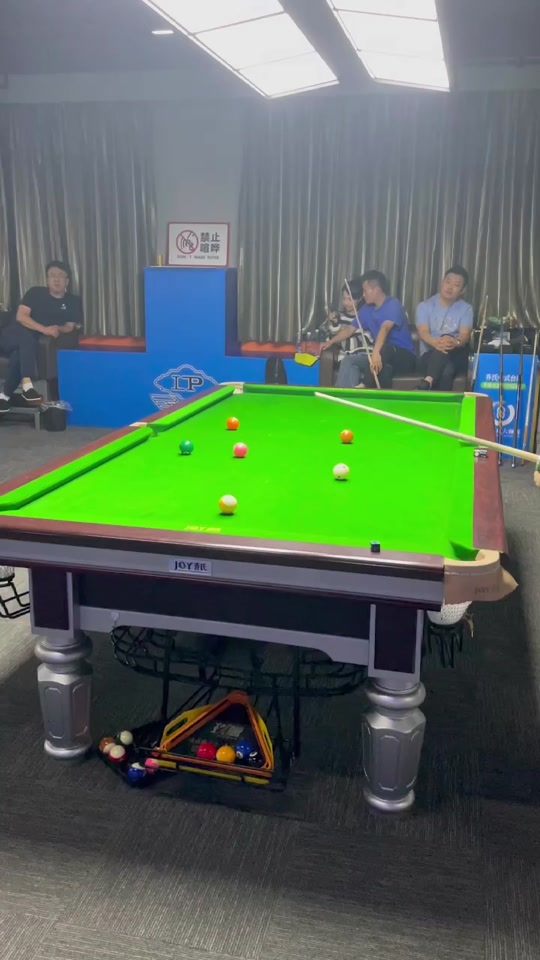 前场反抢断 前场反抢断