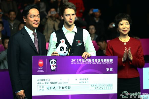 被同时点燃 被同时点燃