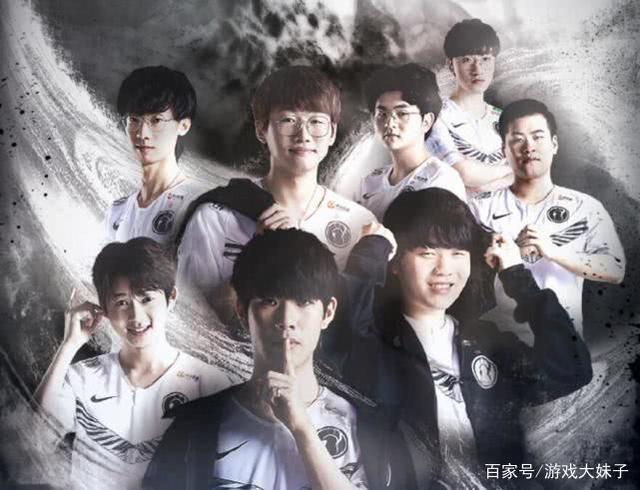 色球员的职 色球员的职